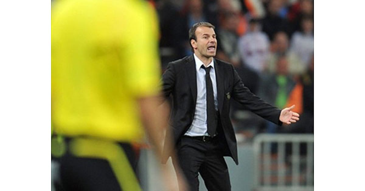 Головний тренер ФК "Партизан" Александр Станоєвіч / © AFP