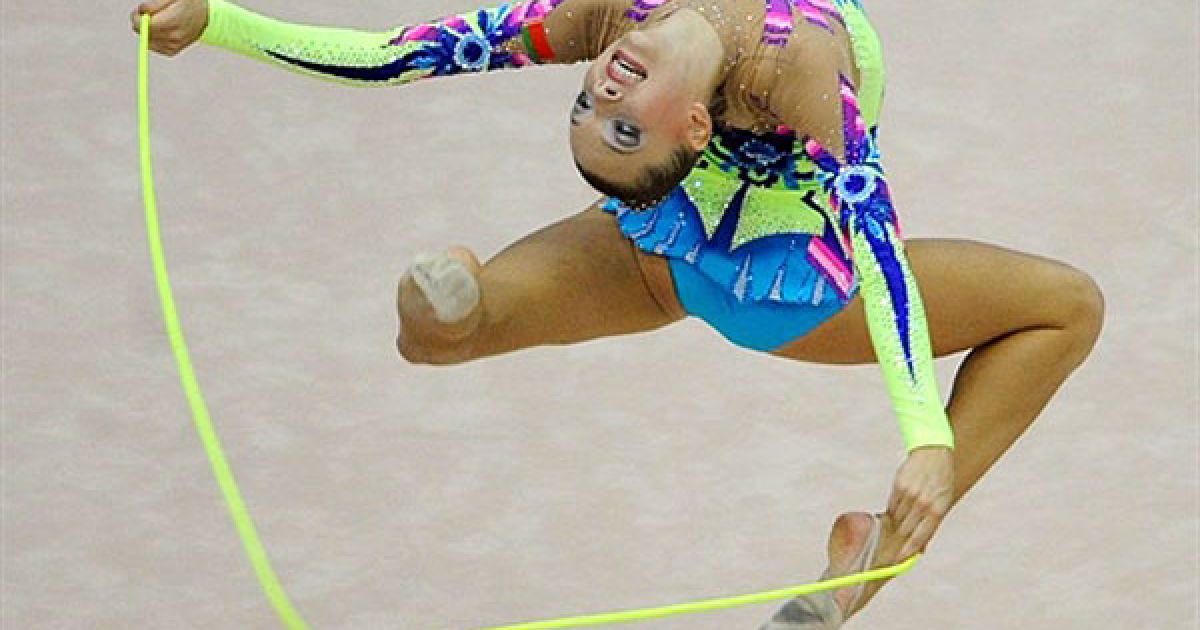 Мелітіна Станюта (Білорусь) завоювала "бронзу" у вправах зі скакалкою. / © AFP