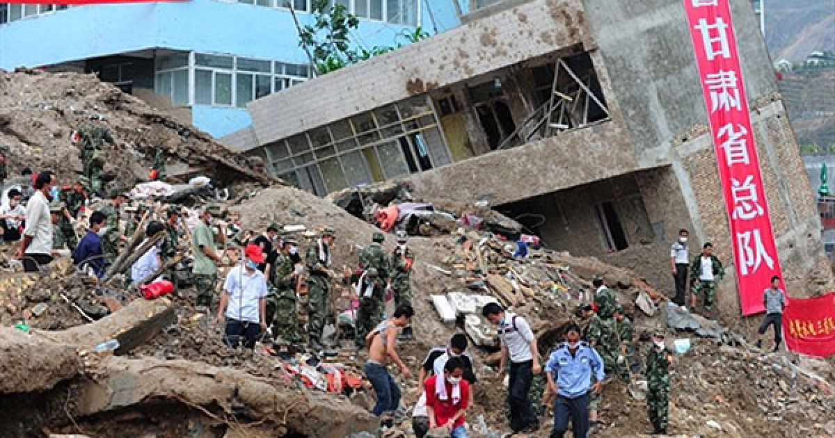 Жертвами руйнівного зсуву у китайськійпровінції Ганьсу стали більше тисячі осіб, більше 600 місцевих жителів вважають зниклими безвісті. / © AFP