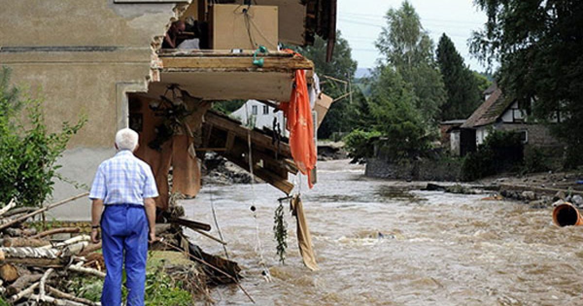 Наслідки руйнівної повені у Польщі. Місто Богатінія