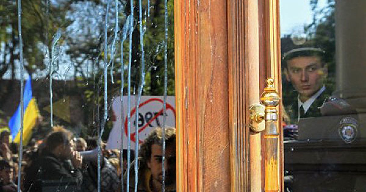 У Києві, Львові, Харкові, Житомирі, Симферополі і Рівному пройшли кількатисячні студентські акції протесту проти постанови Кабінету Міністрів №796, яка вводить платні послуги в університетах. / © УНІАН