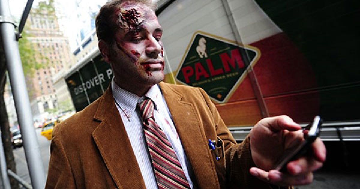 На Манхеттені в Нью-Йорку пройшов щорічний парад зомбі Zombiecon / © AFP