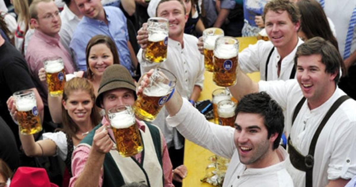 У Мюнхені (Німеччина) відкрився ювілейний 200-й фестиваль пива "Октоберфест". / © AFP