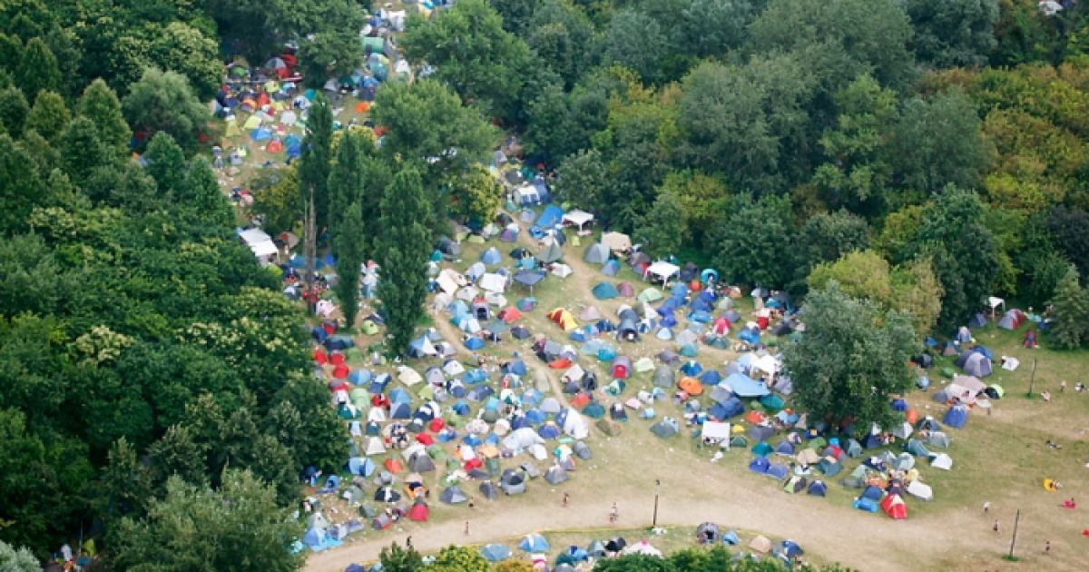 На фестивалі "Sziget-2010" відзначили п&rsquo;ятницю 13-те: протягом третього дня відбулись виступи Mika, Джареда Лето, "Ляпіса Трубецкого". / © sziget.hu