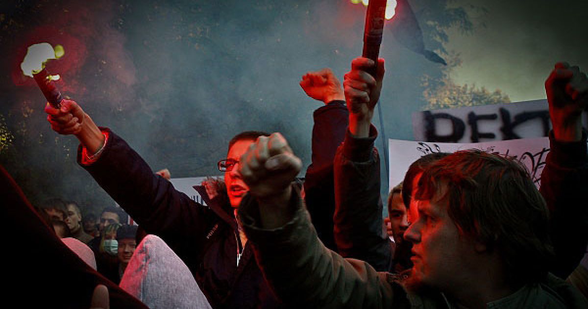 Протестуючі викрикували "Знання - не товар, універ - не базар!", "Свобода, рівність, студентська солідарність!", "Геть міністрів! Геть капіталістів!". / © Украинское Фото