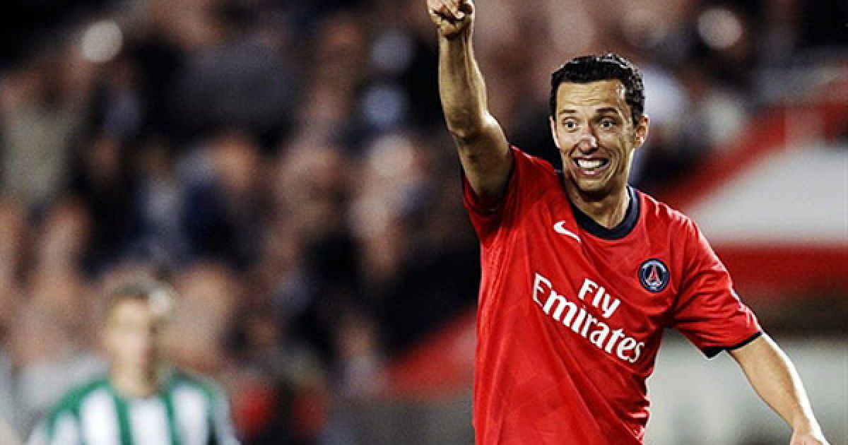 Нене святкує гол, забитий у ворота "Карпат" на 20-й хвилині гри. / © AFP