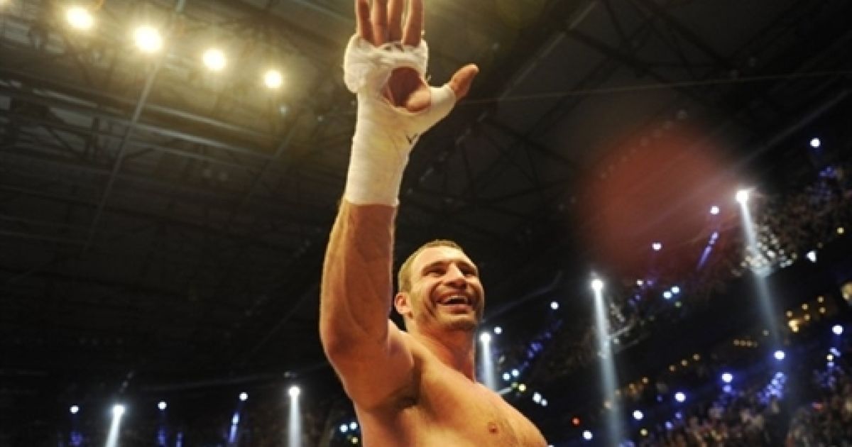 Чемпіон світу з боксу за версією WBC Віталій Кличко переміг дворазового чемпіона світу американця Шеннона Бріггса. / © AFP
