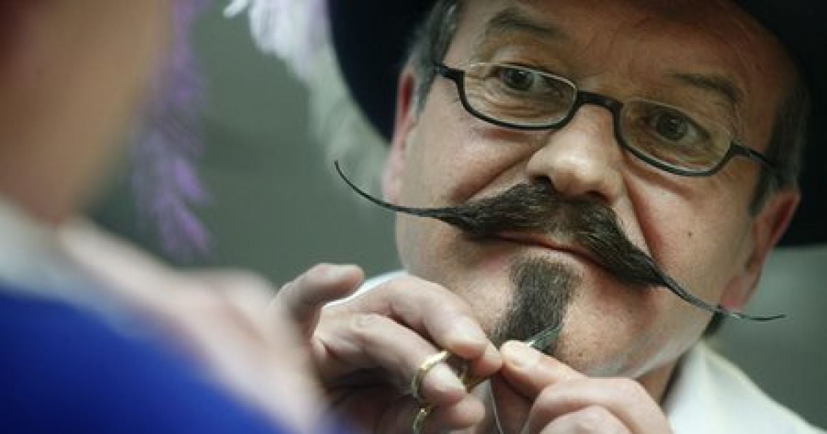 У 1722 році російський цар Петро I запровадив податок на носіння бороди &ndash; 50 рублів на рік.