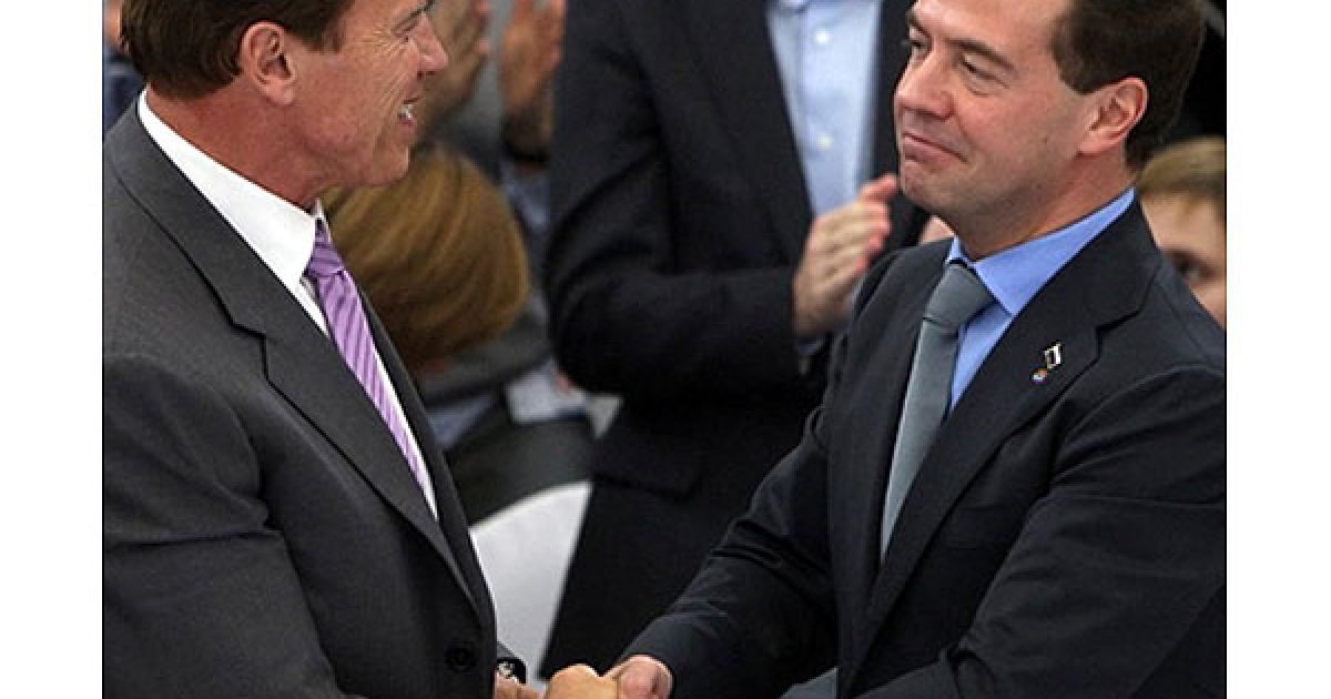 Мєдвєдєв висловив надію, що у Арнольда Шварценеггера в ході поїздки до Москви буде можливість не тільки позайматися питаннями російсько-американських відносин, але і подивитися столицю Росії. / © AFP