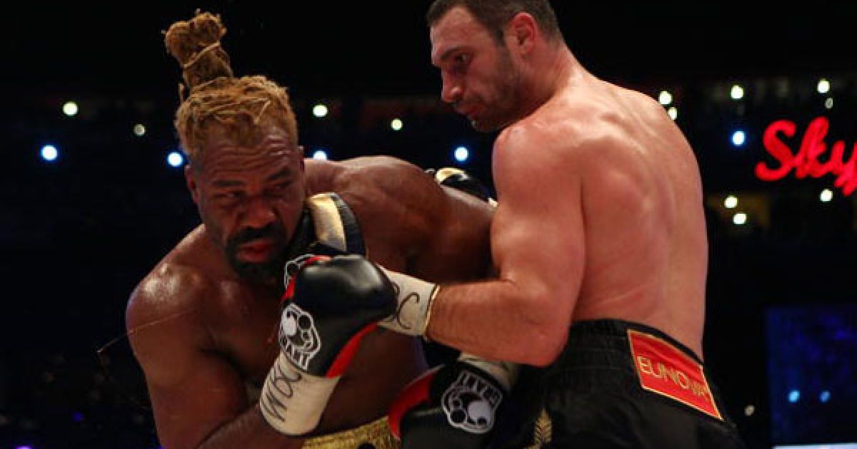 Чемпіон світу з боксу за версією WBC Віталій Кличко переміг дворазового чемпіона світу американця Шеннона Бріггса. / © Getty Images/Fotobank