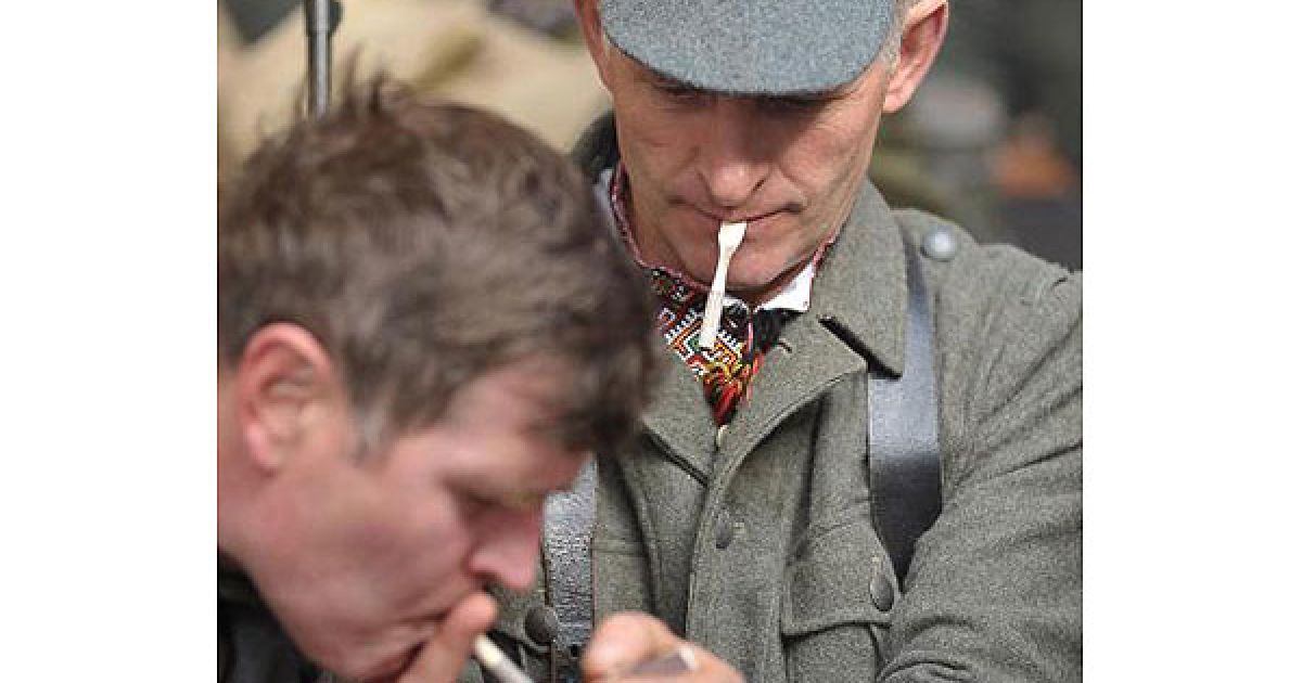 За "Маршем слави УПА" у Львові спостерігали кілька тисяч людей. / © gazeta.ua
