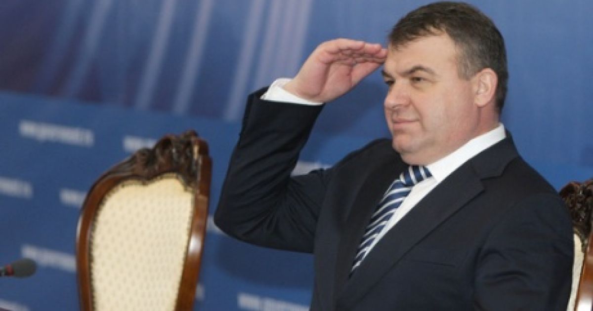 Міністр оборони приїхав говорити з Януковичем про ЧФ