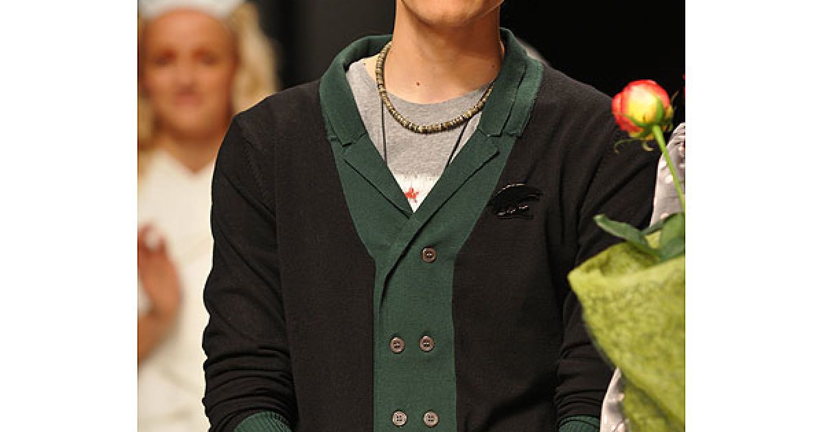 Дизайнер Едуард Насиров.