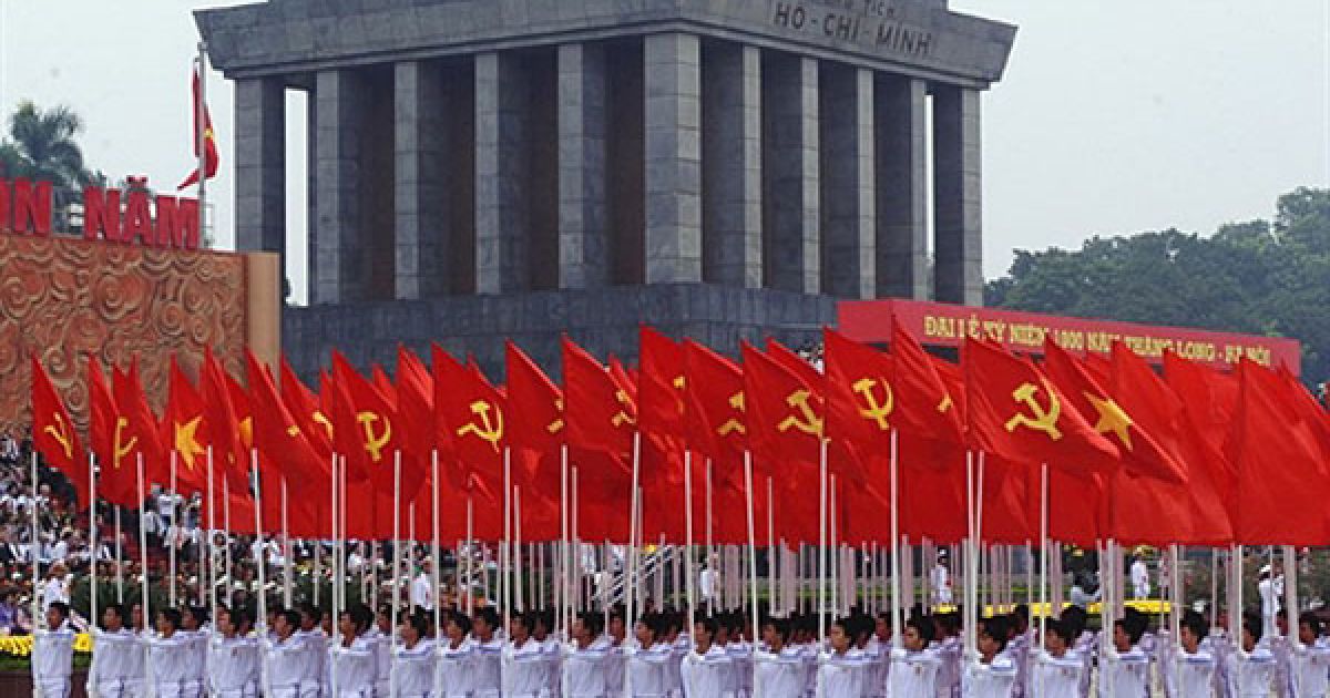 У Ханої перед мавзолеєм покійного президента країни Хо Ши Міна провели урочистий військовий парад, влаштували масштабні святкування.