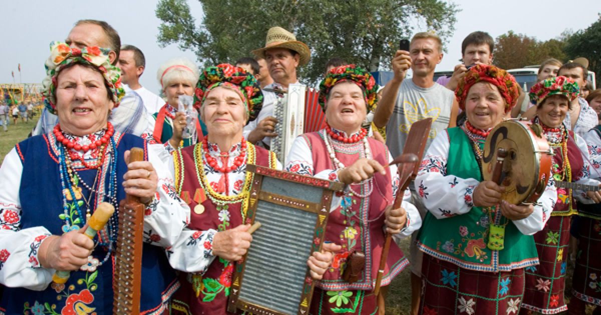 У селі Великі Сорочинці відкрився традиційний ярмарок. / © Офіційний сайт Президента України