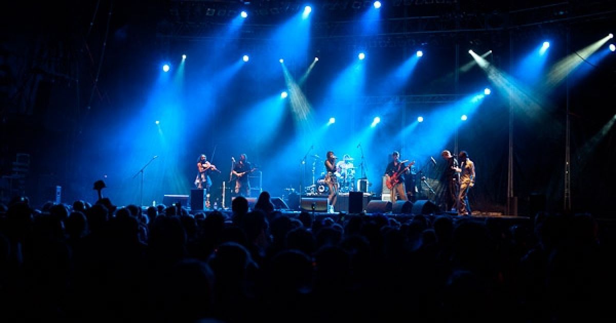 На фестивалі "Sziget-2010" відзначили п&rsquo;ятницю 13-те: протягом третього дня відбулись виступи Mika, Джареда Лето, "Ляпіса Трубецкого". / © sziget.hu