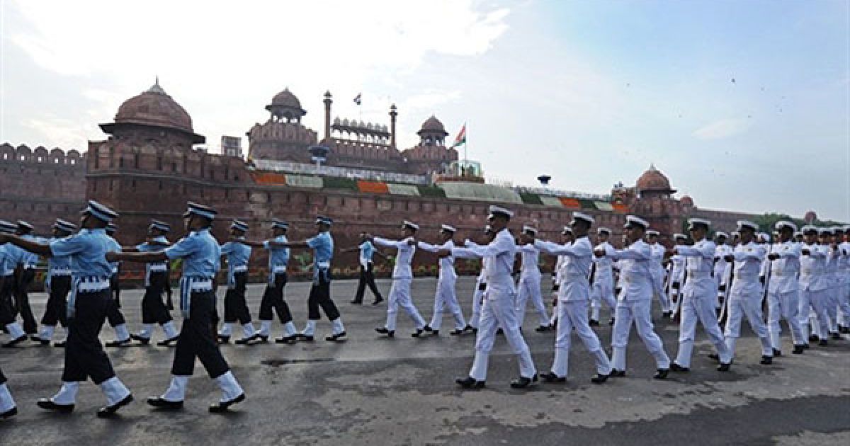 За традицією, місцем проведення святкового параду стала історична фортеця Червоний форт у Нью-Делі, на якій у 1947 році було спущено британський прапор. / © AFP