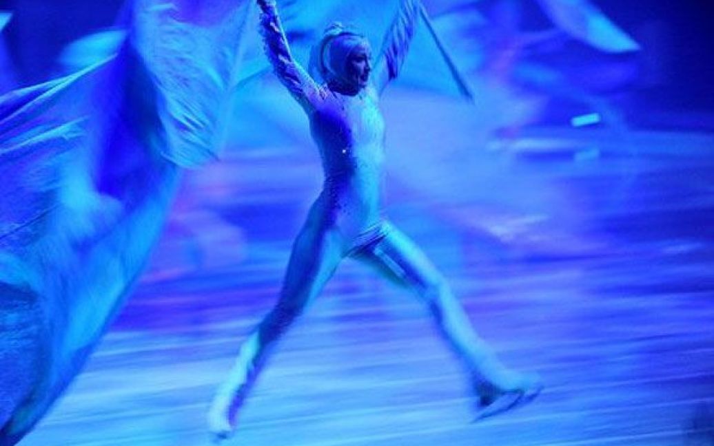 Австралія, Мельбурн. Танцюристи виступають під час шоу компанії "Дісней на льоду" під назвою "Солодкі фантазії", яке презентували в Мельбурні. / © AFP