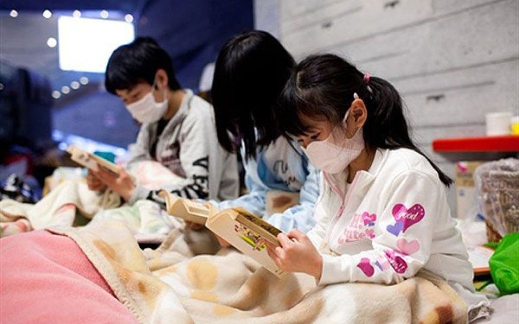 Число жертв жахливого землетрусу і цунамі в Японії продовжує зростати. / © AFP