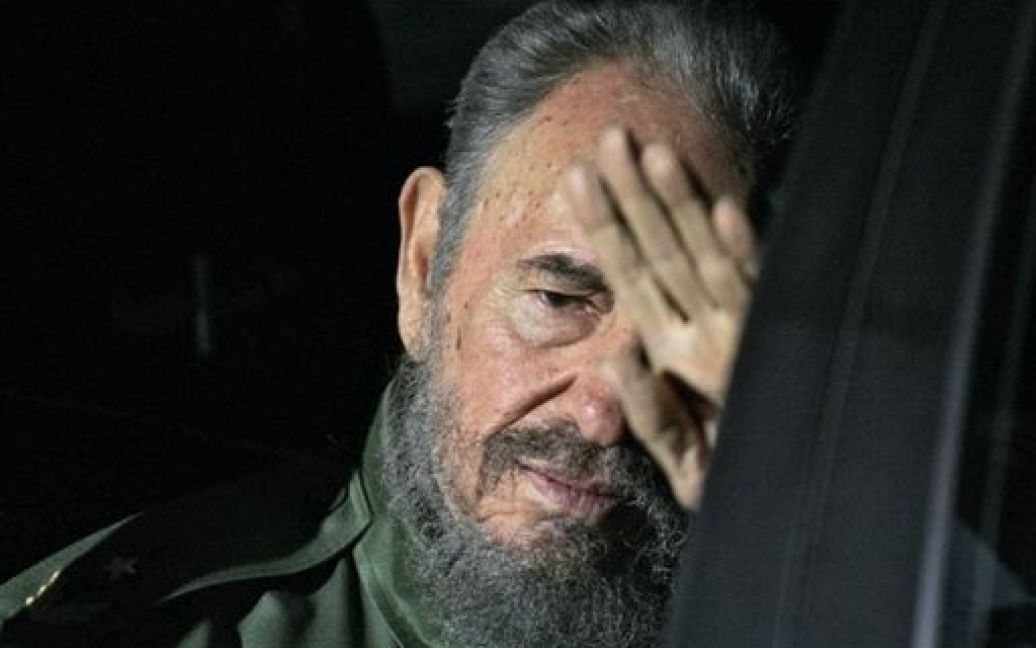 Лідер кубинської революції Фідель Кастро офіційно передав усю владу на Кубі своєму молодшому братові Раулю Кастро. / © AFP