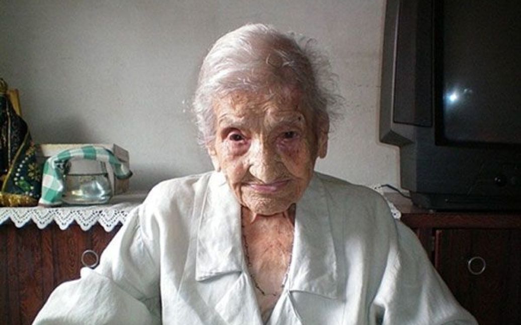 Бразилія, Карангола. Бразильська жінка Марія Гомес Валенті, якій виповнилося 114 років, згідно з Книгою рекордів Гіннеса, є найстаршою живою людиною в світі. Марія Гомес народилася 9 липня 1896 року. Фото AFP/Книга рекордів Гіннеса / © AFP