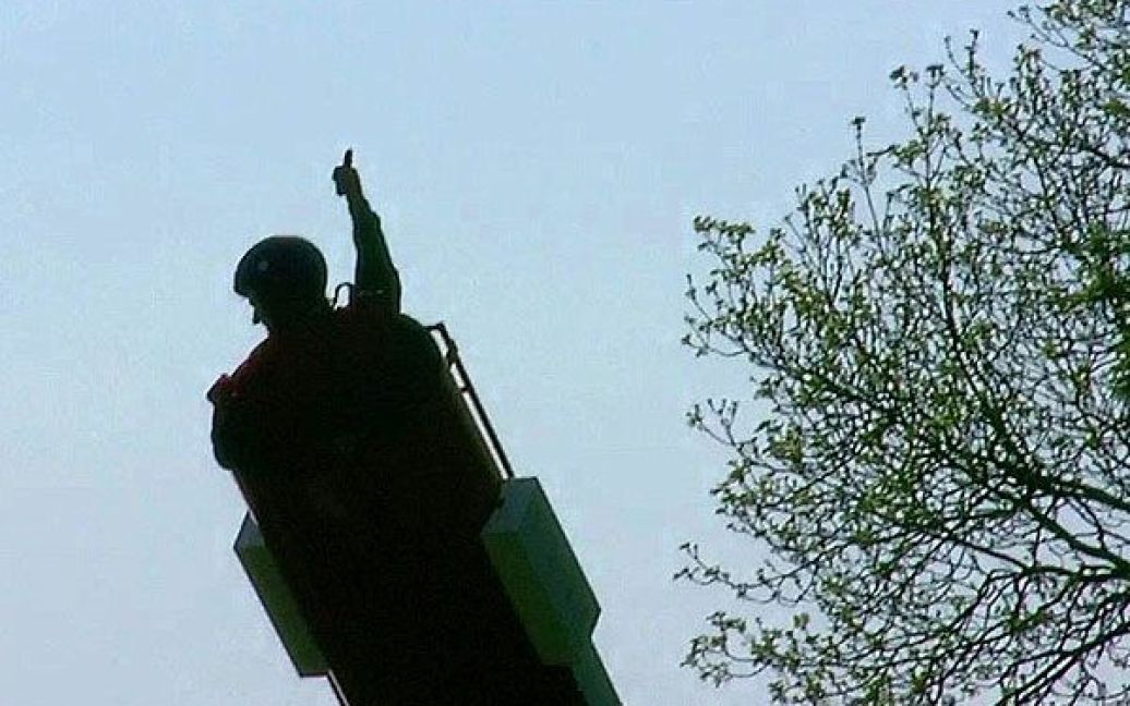 У Великобританії під час виконання трюку "людина-ядро" загинув 23-річний каскадер Метт / © dailymail.co.uk