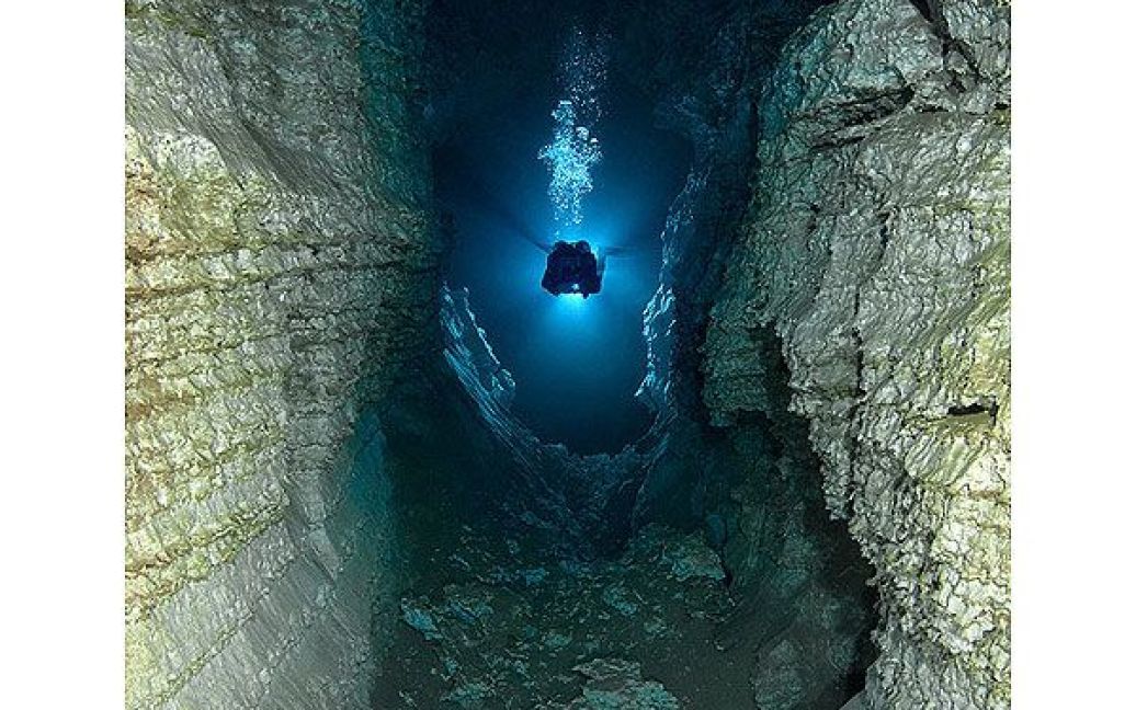 Ординська печера є найдовшою в Росії підводною печерою, другою за протяжністю підводною печерою в Євразії і найбільшою в світі гіпсовою печерою. / © bigpicture.ru