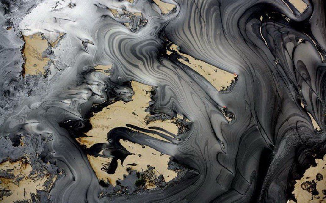 Нафтова пустеля Athabasca в Канаді / © Yann Arthus-Bertrand