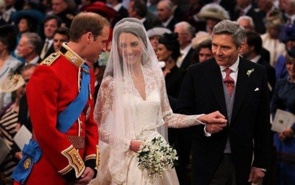 Кейт Міддлтон на весіллі була в сукні від Alexander McQueen / © AFP