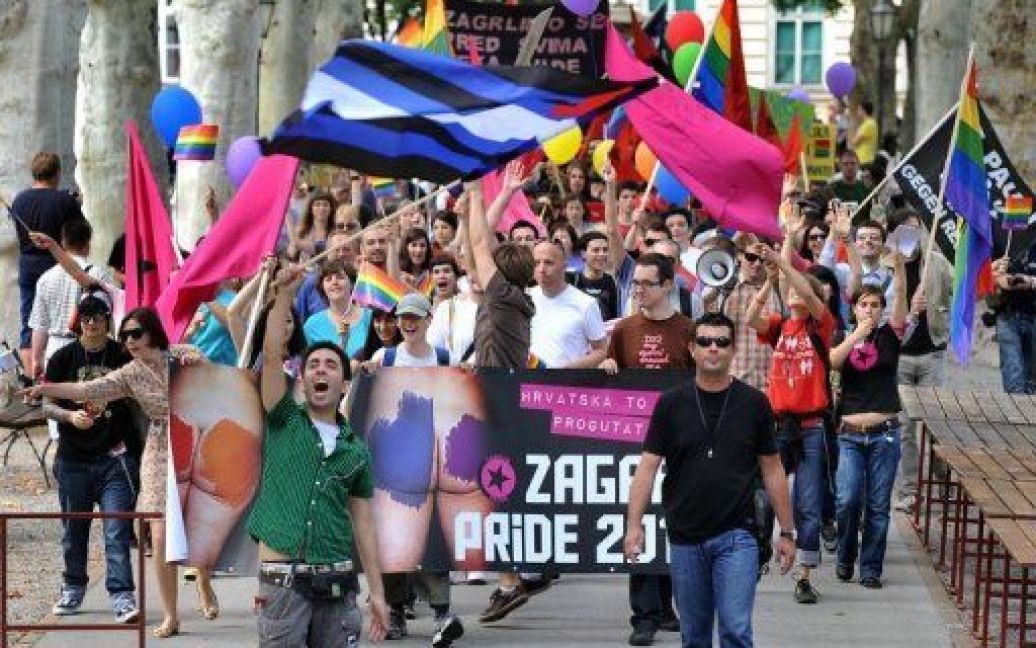 У п&#039;яти європейських країнах - Португалії, Австрії, Болгарії, Хорватії та Угорщині - пройшли масштабні гей-паради. / © AFP
