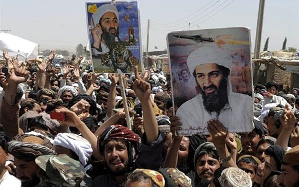 Пакистан, Кветта. Пакистанські ісламісти беруть участь у антиамериканській акції протесту проти вбивства Усами бен Ладена. "Аль-Каїда" підтвердила смерть свого лідера, але попередила, що рух джихадистів буде жити. / © AFP