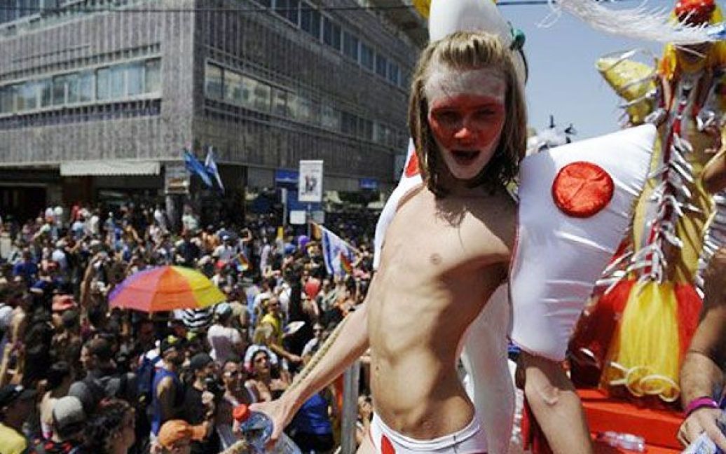 У Тель-Авіві провели багатотисячний щорічний гей-парад Gay Pride parade / © AFP