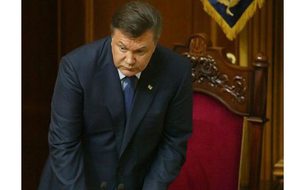 Президент Віктор Янукович вранці 7 квітня прибув до сесійної зали Верховної ради щоб виступити у парламенті із щорічним посланням. / © УНІАН