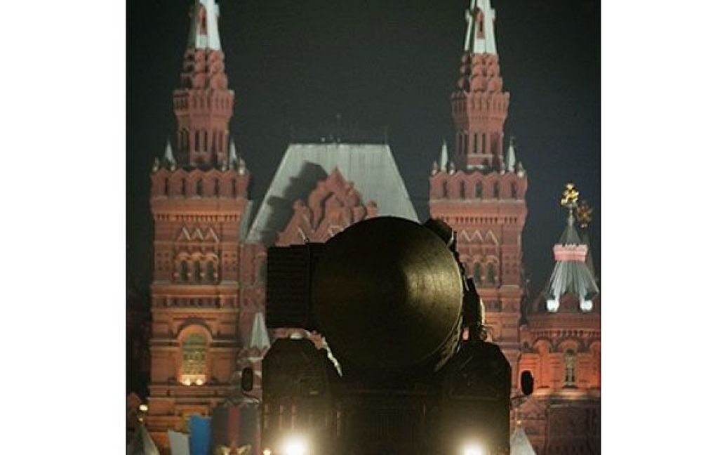 На Красній площі у Москві провели другу нічну репетицію параду Перемоги. / © AFP
