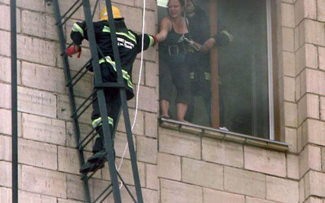 Як з&#039;ясувалося, вогнище спалаху виникло в одному з номерів на 8-му поверсі готелю. / © УНІАН