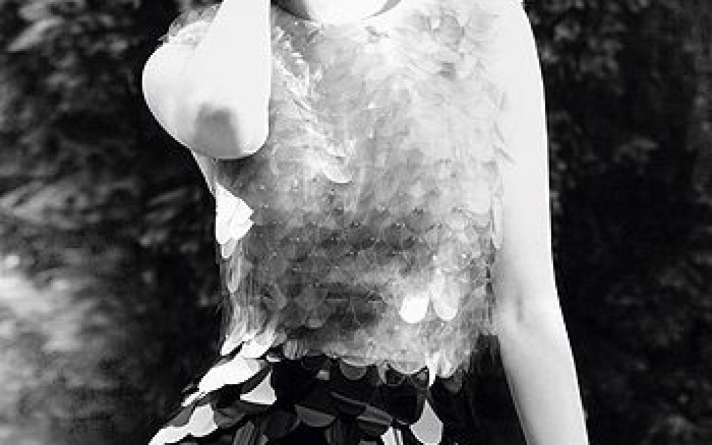 Одрі Тоту в образі рокової жінки для Marie Claire / © Marie Claire