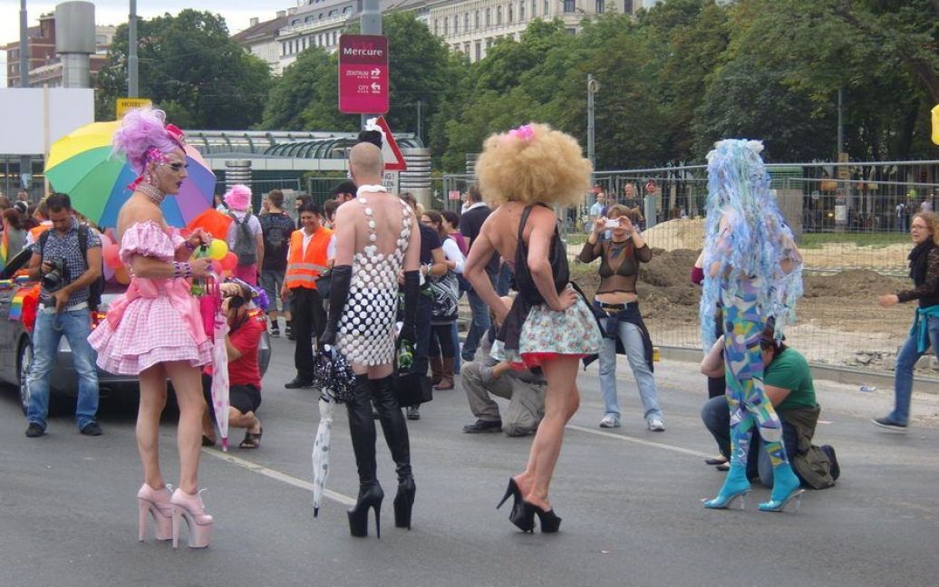 У п&#039;яти європейських країнах - Португалії, Австрії, Болгарії, Хорватії та Угорщині - пройшли масштабні гей-паради. / © ipdipd.livejournal.com