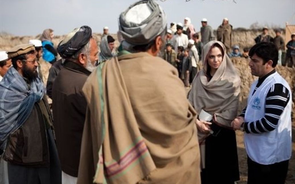 Анджеліна Джолі ледве не стала жертвою атаки біженців / © 