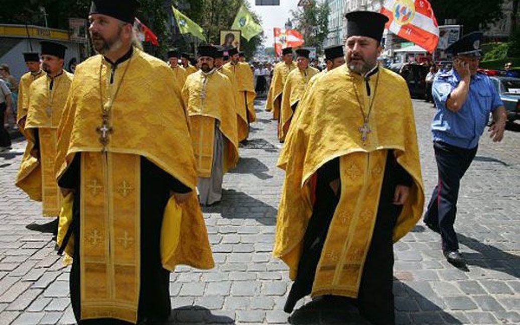 В Києві близько 10 тисяч віруючих взяли участь у хресній ході, організованій УПЦ КП з нагоди Дня хрещення України-Русі. / © УНІАН