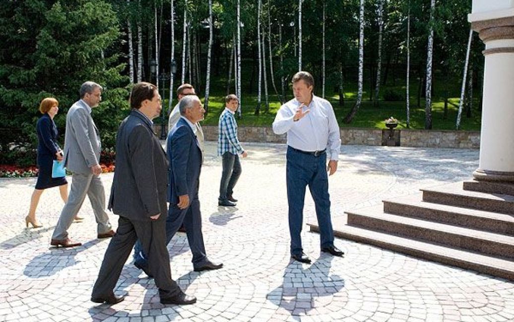 Янукович провів для журналістів екскурсію "Межигір&#039;ям" / © President.gov.ua