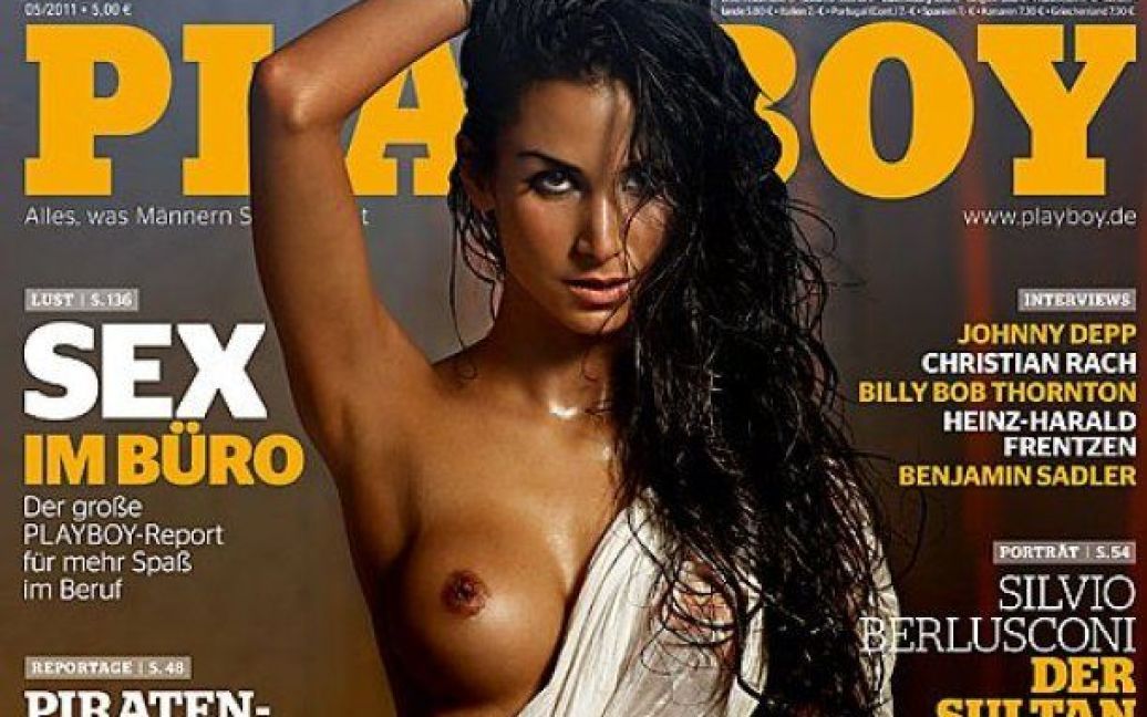 Німецька актриса турецького походження Сила Сахін знялася оголеною для журналу Playboy. / © 