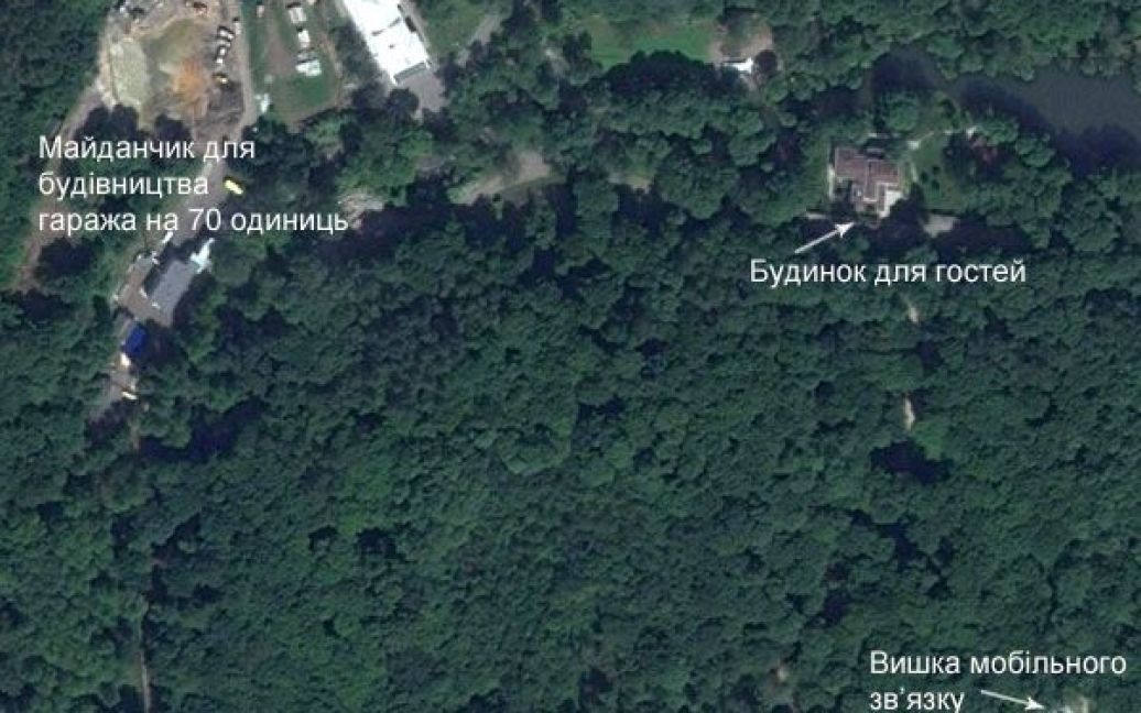 У Google Maps стало доступне зображення резиденції президента Віктора Януковича Межигір&#039;я станом на літо 2010 року. / © Українська правда