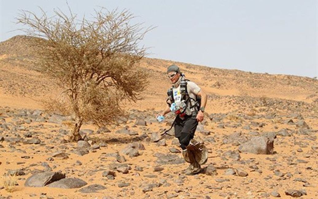 На півдні Марокко в пустелі Сахара завершився 26-ий Піщаний марафон (Marathon des Sables). / © AFP