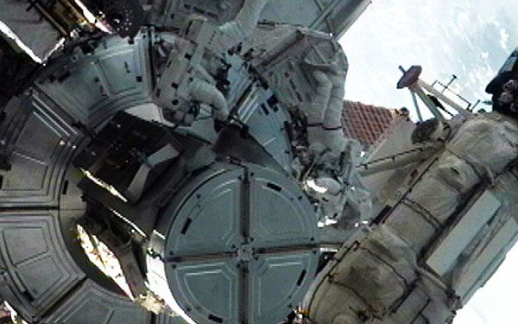 33-ій політ шатлу Atlantis до Міжнародної космічної станції. / © NASA