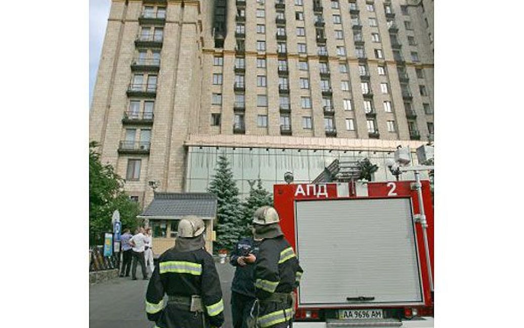 Під час пожежі в готелі "Україна" постраждали троє людей, двоє з яких є громадянами Нідерландів. / © УНІАН