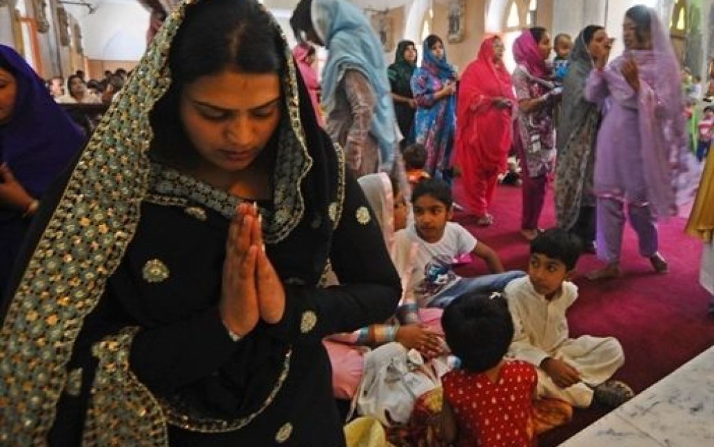 Християни всього світу відзначають свято Великодня / © AFP