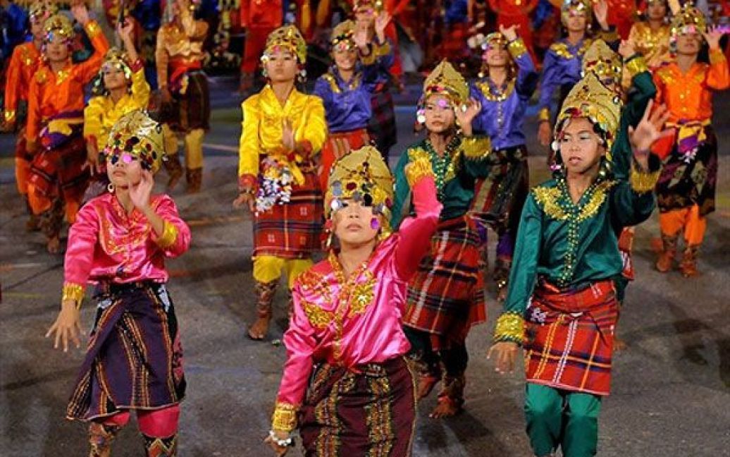 У столиці Філіппін Манілі відбувся фестиваль культур "Аліван", який щороку збирає представників усіх племен, що мешкають на архіпелазі. / © AFP