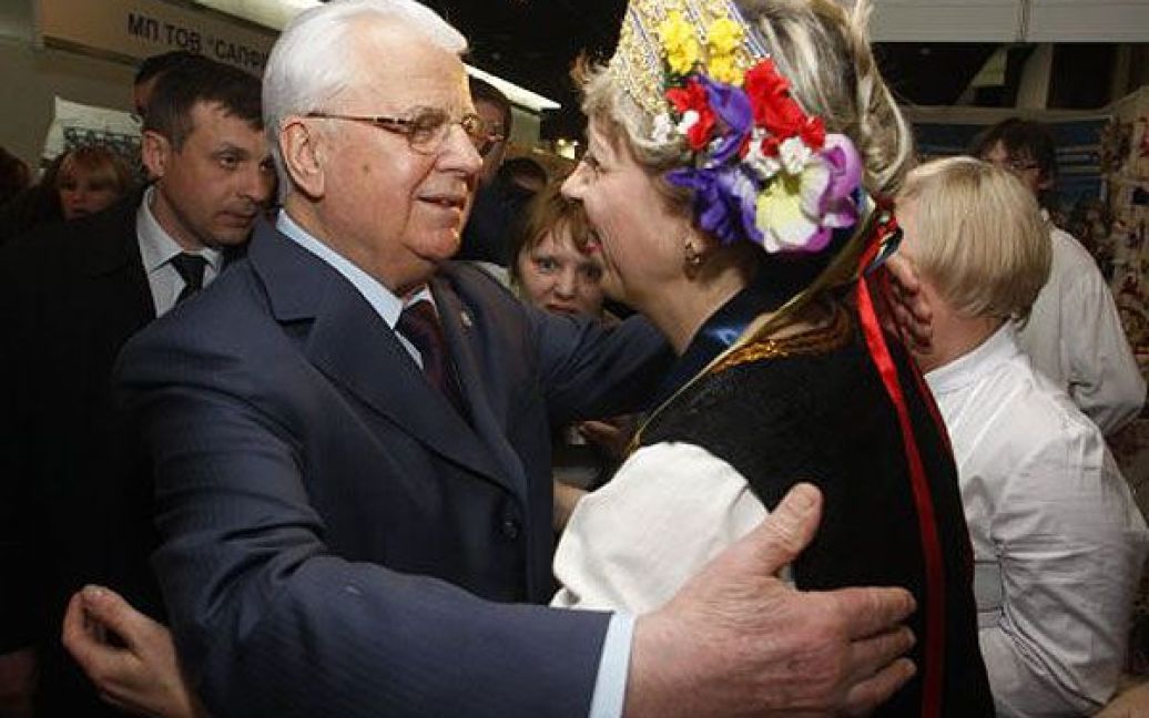 У відкритті Пасхального ярмарку в Києві взяв участь екс-президент України Леонід Кравчук / © УНІАН