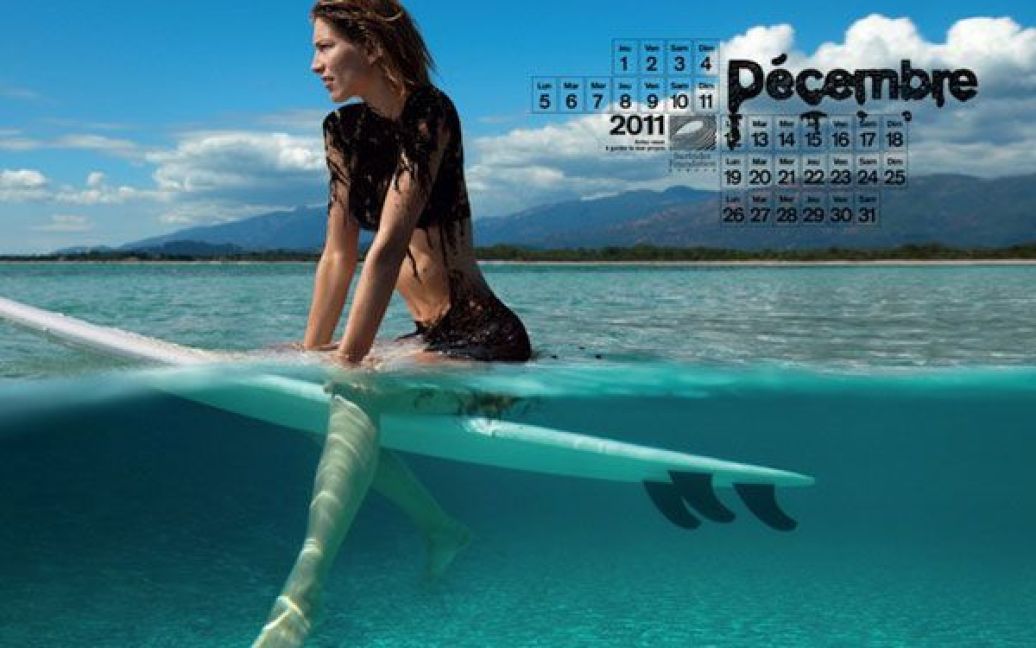 Красуні у "нафтових бікіні" взяли участь у зйомках календаря для Європейського фонду серфінгістів. / © Etoday