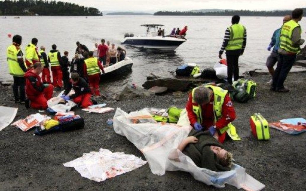 Норвегія шокована подвійним терактом 22 липня: жертвами вибуху в Осло і бійні в молодіжному таборі стали понад 90 людей, десятки поранені. / © AFP